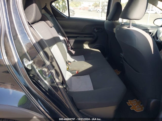 JTDKDTB32J1607874 Toyota Prius C Two