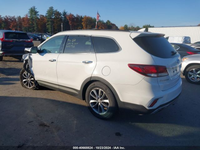 KM8SMDHF6HU226881 Hyundai Santa Fe Se