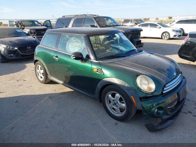 2011 MINI COOPER WMWSU3C57BT091837 Photo 0