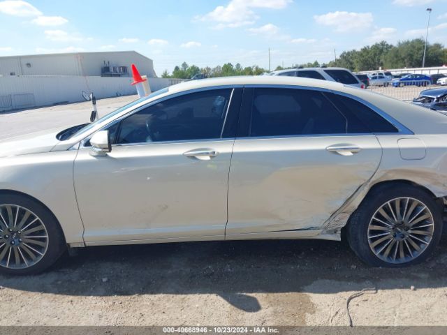 3LN6L2GK1ER825455 Lincoln MKZ