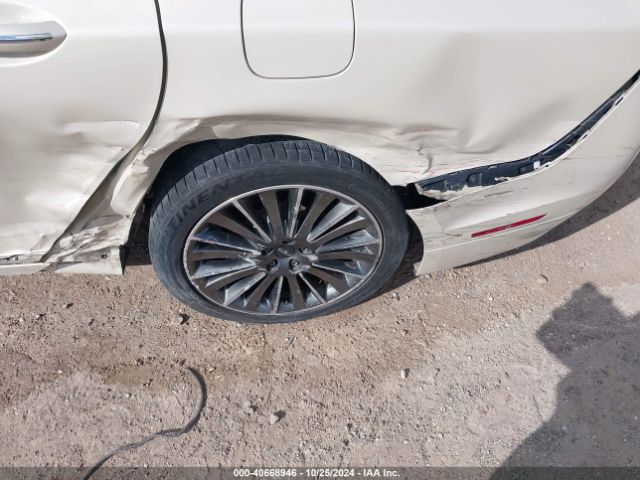 3LN6L2GK1ER825455 Lincoln MKZ