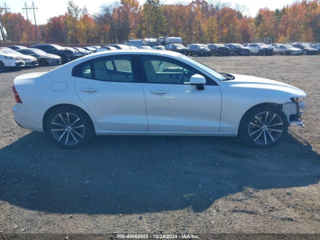 7JR102FK4MG096321 Volvo S60 T5 Momentum