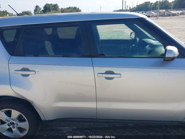KIA Soul 2018 KNDJN2A28J7596467 Image 13