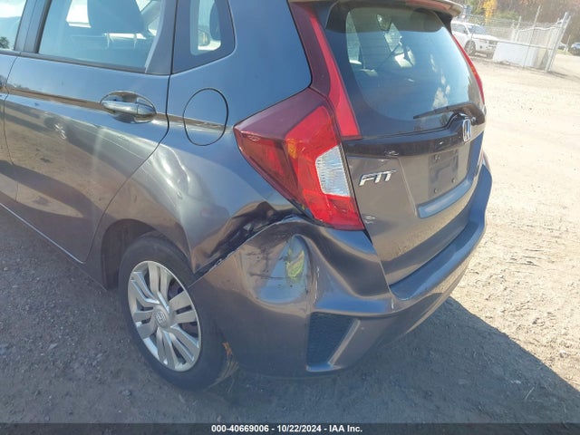 Honda FIT LX 2015 3HGGK5H54FM710841 Image 6