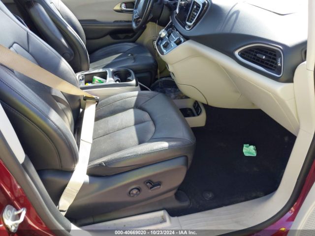 2C4RC1EG5LR210677 Chrysler Pacifica Touring L Plus