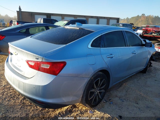 1G1ZD5STXJF103272 Chevrolet MALIBU LT