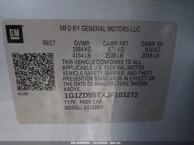 1G1ZD5STXJF103272 Chevrolet MALIBU LT