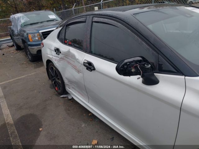4T1KZ1AK2LU045194 Toyota Camry Xse V6