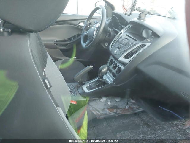 Ford FOCUS SE 2014 1FADP3F21EL221285 Image 5