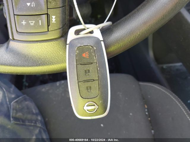 5N1BT3AA1RC704837 Nissan Rogue S Fwd