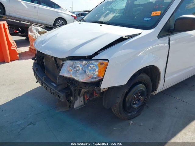 2C4RDGBG4JR276638 Dodge Grand Caravan Se