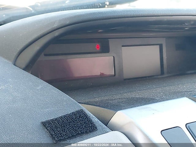 Toyota Prius V Three 2017 JTDZN3EU8HJ067151 Image 14