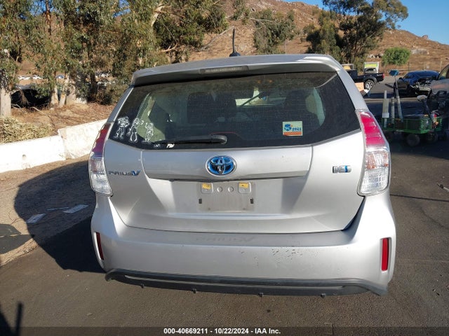 Toyota Prius V Three 2017 JTDZN3EU8HJ067151 Image 15