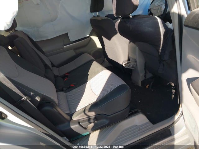 Toyota Prius V Three 2017 JTDZN3EU8HJ067151 Image 8