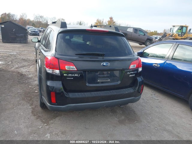 Subaru Outback 2.5i Limited 2014 4S4BRBLC0E3232678 Image 16