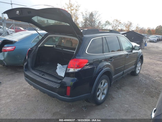 Subaru Outback 2.5i Limited 2014 4S4BRBLC0E3232678 Image 4