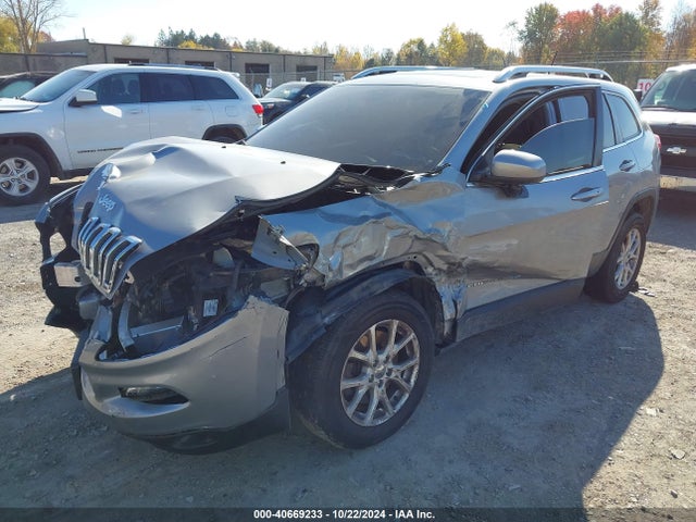 Jeep Cherokee Latitude 2015 1C4PJMCS9FW504861 Image 2