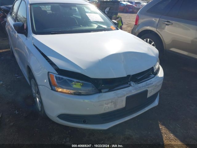 3VW2K7AJ6EM426988 Volkswagen Jetta 2.0l S