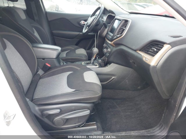Jeep Cherokee Latitude 2014 1C4PJMCS3EW142170 Image 5