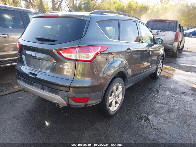 1FMCU0GX5FUA64536 Ford ESCAPE SE