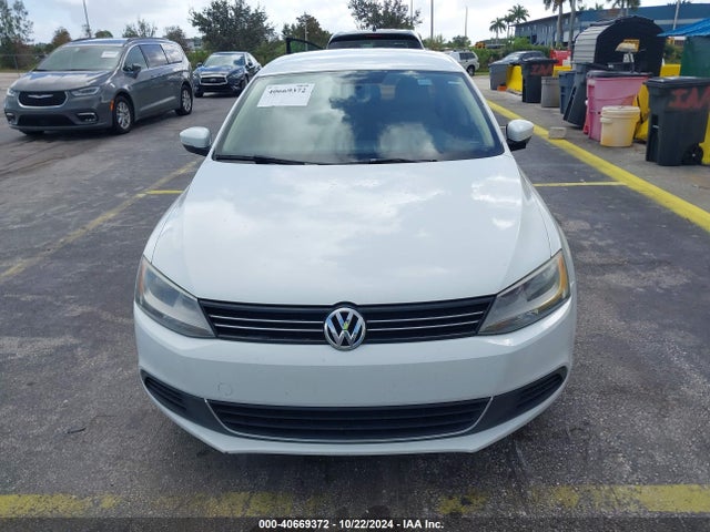 3VWLL7AJ2EM266867 Volkswagen Jetta 2.0l Tdi