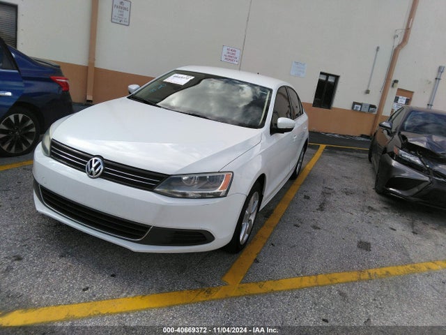 3VWLL7AJ2EM266867 Volkswagen Jetta 2.0l Tdi