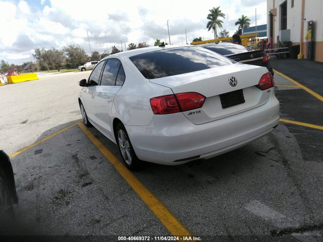 3VWLL7AJ2EM266867 Volkswagen Jetta 2.0l Tdi