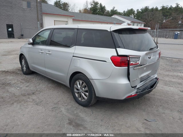 KIA SEDONA LX 2019 KNDMB5C17K6564810 Image 3