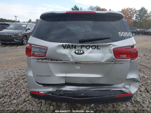 KIA SEDONA LX 2019 KNDMB5C17K6564810 Image 6