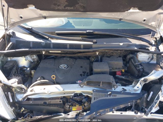 5TDKZ3DC8KS016144 Toyota Sienna Le 8 Passenger
