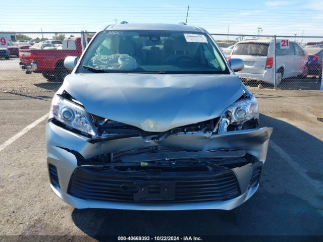 5TDKZ3DC8KS016144 Toyota Sienna Le 8 Passenger