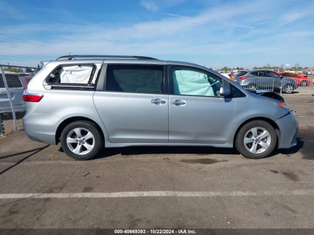 5TDKZ3DC8KS016144 Toyota Sienna Le 8 Passenger