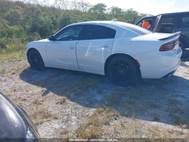 2C3CDXHG8JH221200 Dodge Charger Sxt Plus Rwd