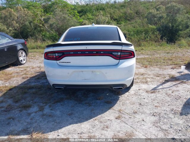 2C3CDXHG8JH221200 Dodge Charger Sxt Plus Rwd