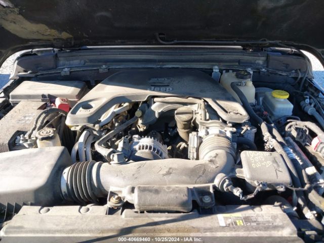1C4HJXCG5JW161881 Jeep Wrangler Rubicon 4x4