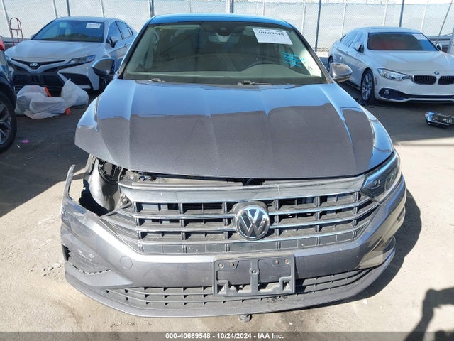 3VWE57BU1KM230823 Volkswagen Jetta 1.4t Sel