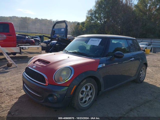 2011 MINI COOPER WMWSU3C52BT092572 Photo 1