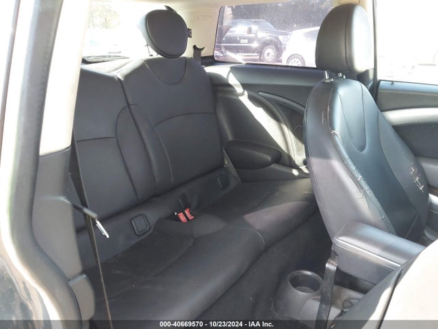 2011 MINI COOPER WMWSU3C52BT092572 Photo 7