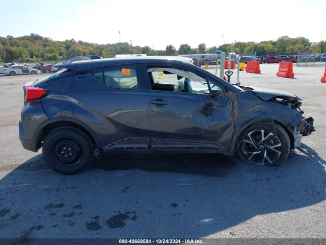 NMTKHMBX5MR121160 Toyota C-HR XLE