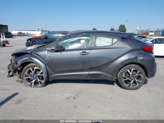 NMTKHMBX5MR121160 Toyota C-HR XLE