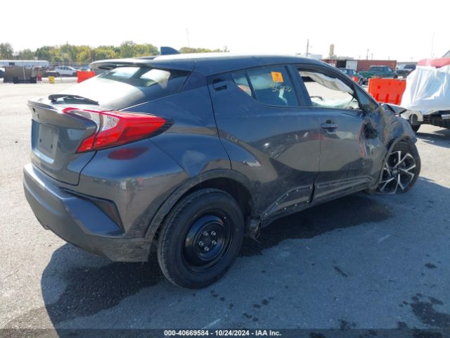 NMTKHMBX5MR121160 Toyota C-HR XLE