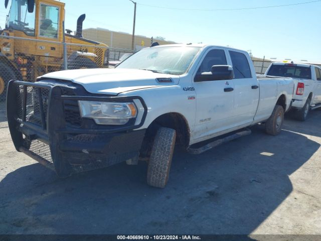 3C6UR5HJ6NG251052 RAM 2500 Tradesman  4x4 8' Box