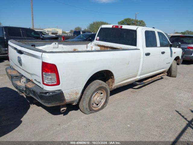 3C6UR5HJ6NG251052 RAM 2500 Tradesman  4x4 8' Box