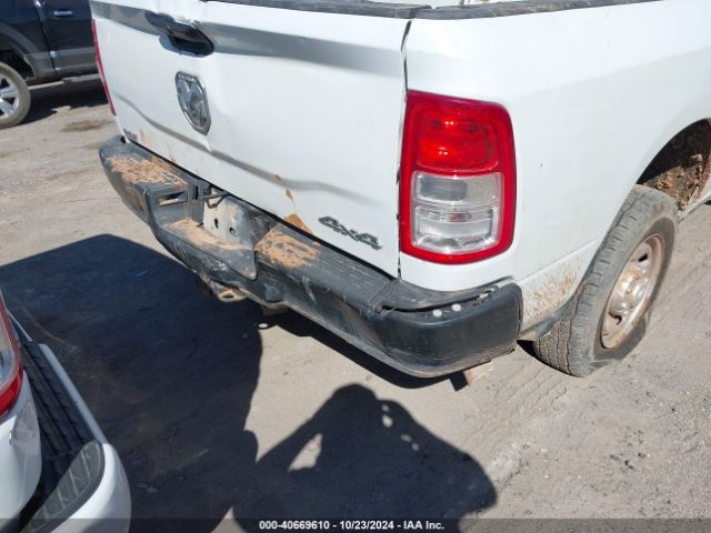 3C6UR5HJ6NG251052 RAM 2500 Tradesman  4x4 8' Box