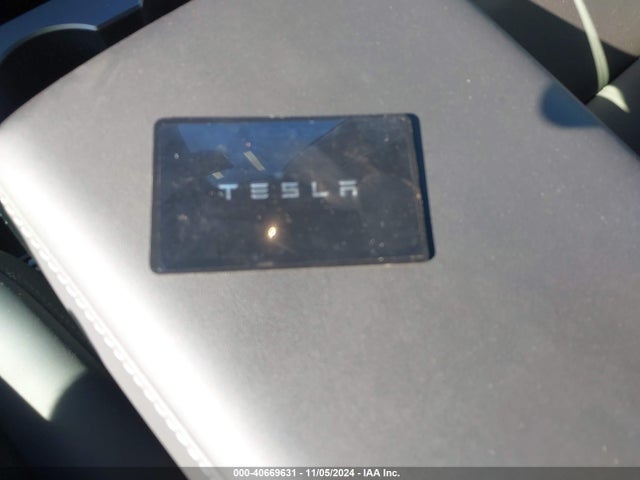 2024 TESLA MODEL Y 7SAYGDEEXRA250886 Photo 10