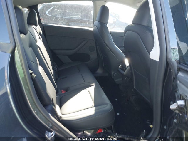 2024 TESLA MODEL Y 7SAYGDEEXRA250886 Photo 7