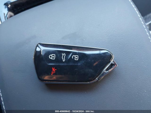 1V2WNPE81PC052201 Volkswagen Id.4 Awd Pro S