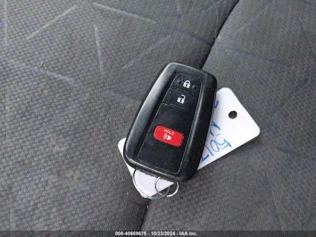 Toyota Rav4 Xle 2019 2T3W1RFV7KW013213 Image 11