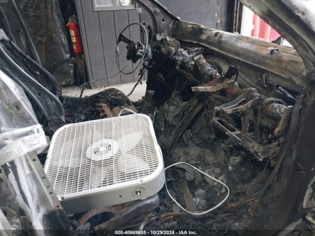 2GNAXHEV6K6266336 Chevrolet EQUINOX LS