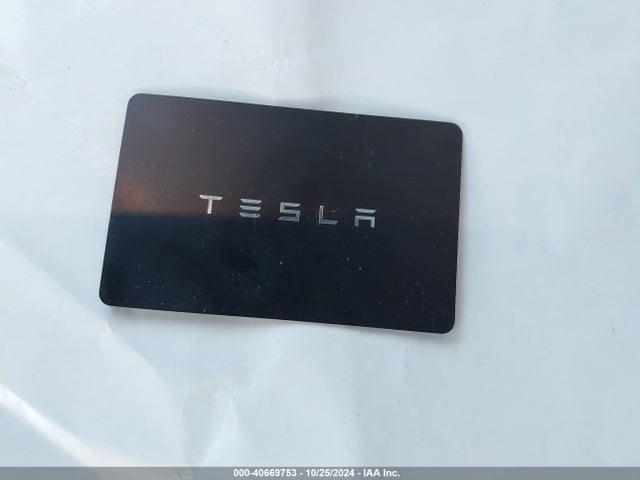 2024 TESLA MODEL Y 7SAYGDEE7RA307142 Photo 10